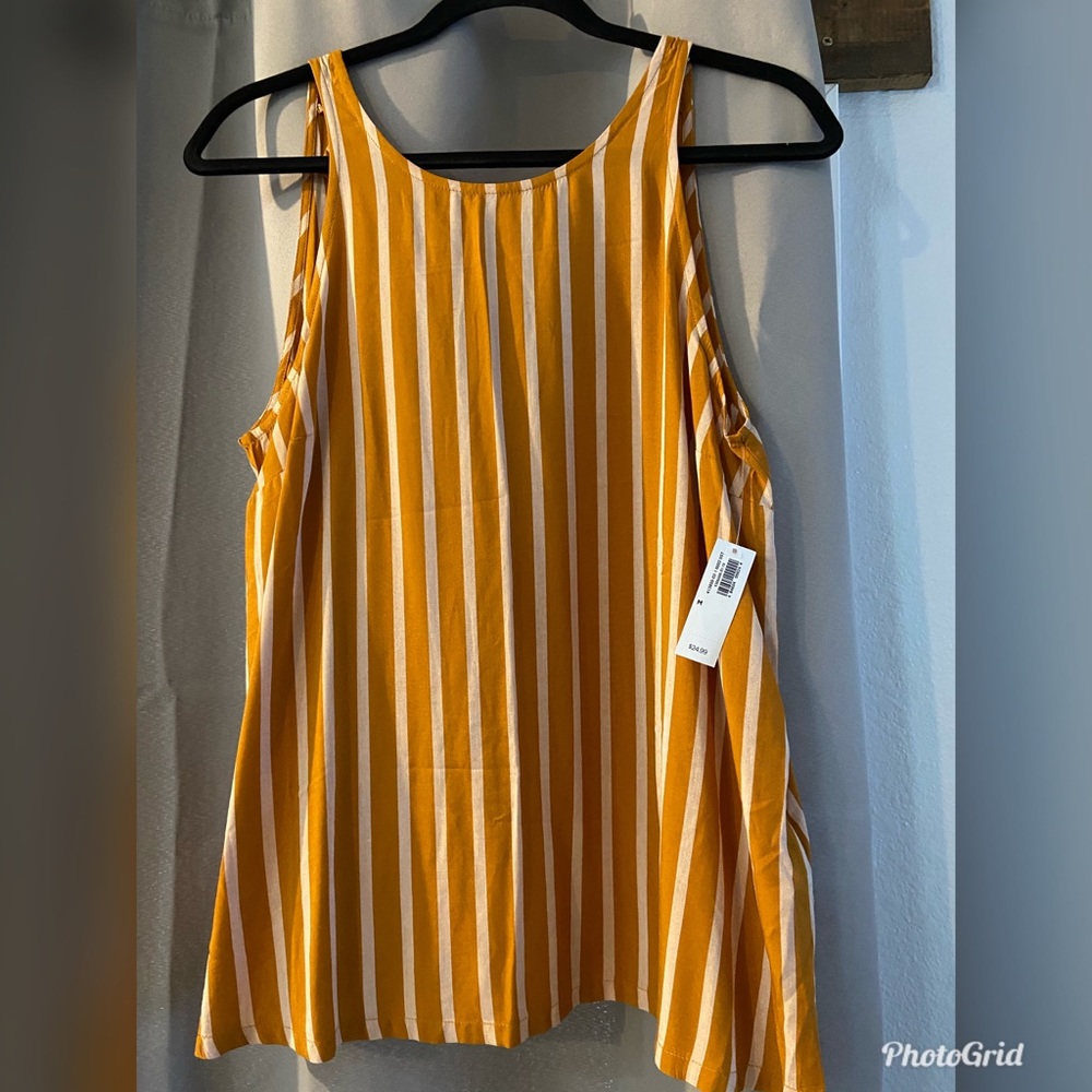 Old Navy Tank top